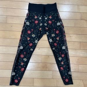 Ultracor floral leggings